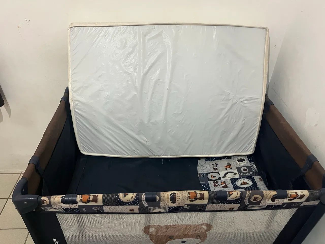Berço portátil, Acompanha Colchão - Foto 4