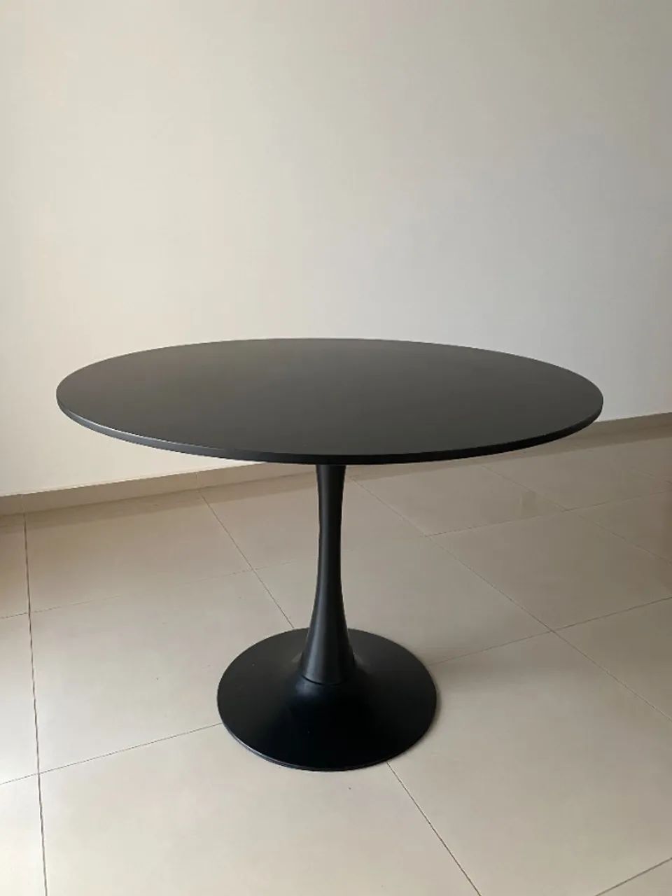 Mesa de jantar redonda tulipa saarinen preta 100 cm