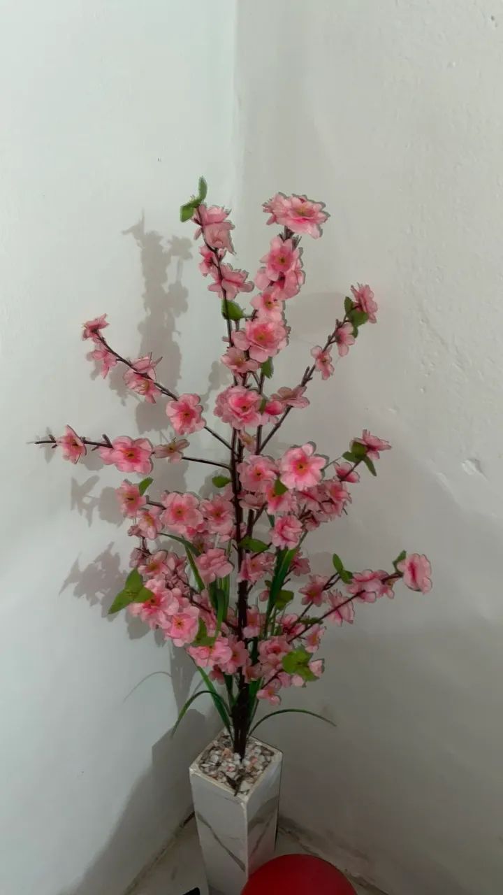 Vaso de rosas artificiais  - Foto 3