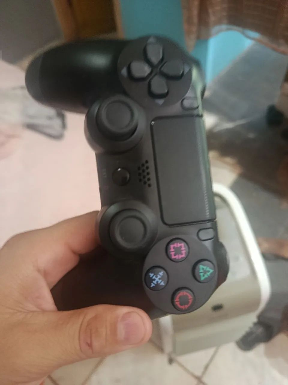 Ps4 1 TB com dois controles - Foto 3