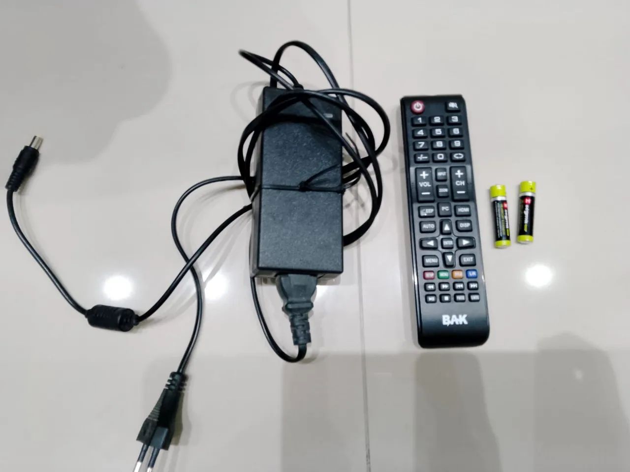Tv 17 polegadaas BAK - Foto 5