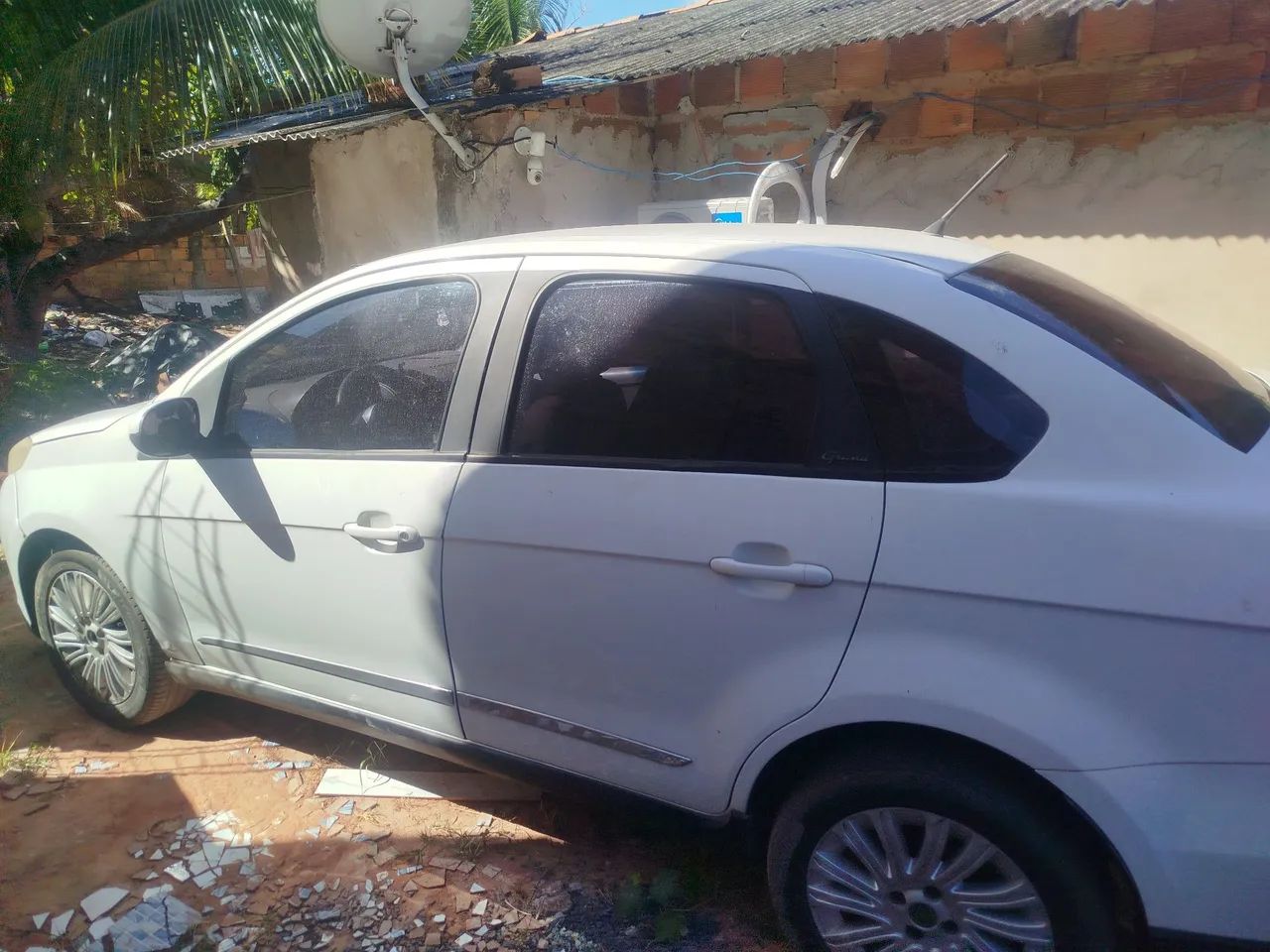 Fiat Grand Siena ESSENCE 1.6 FLEX 16V 2014