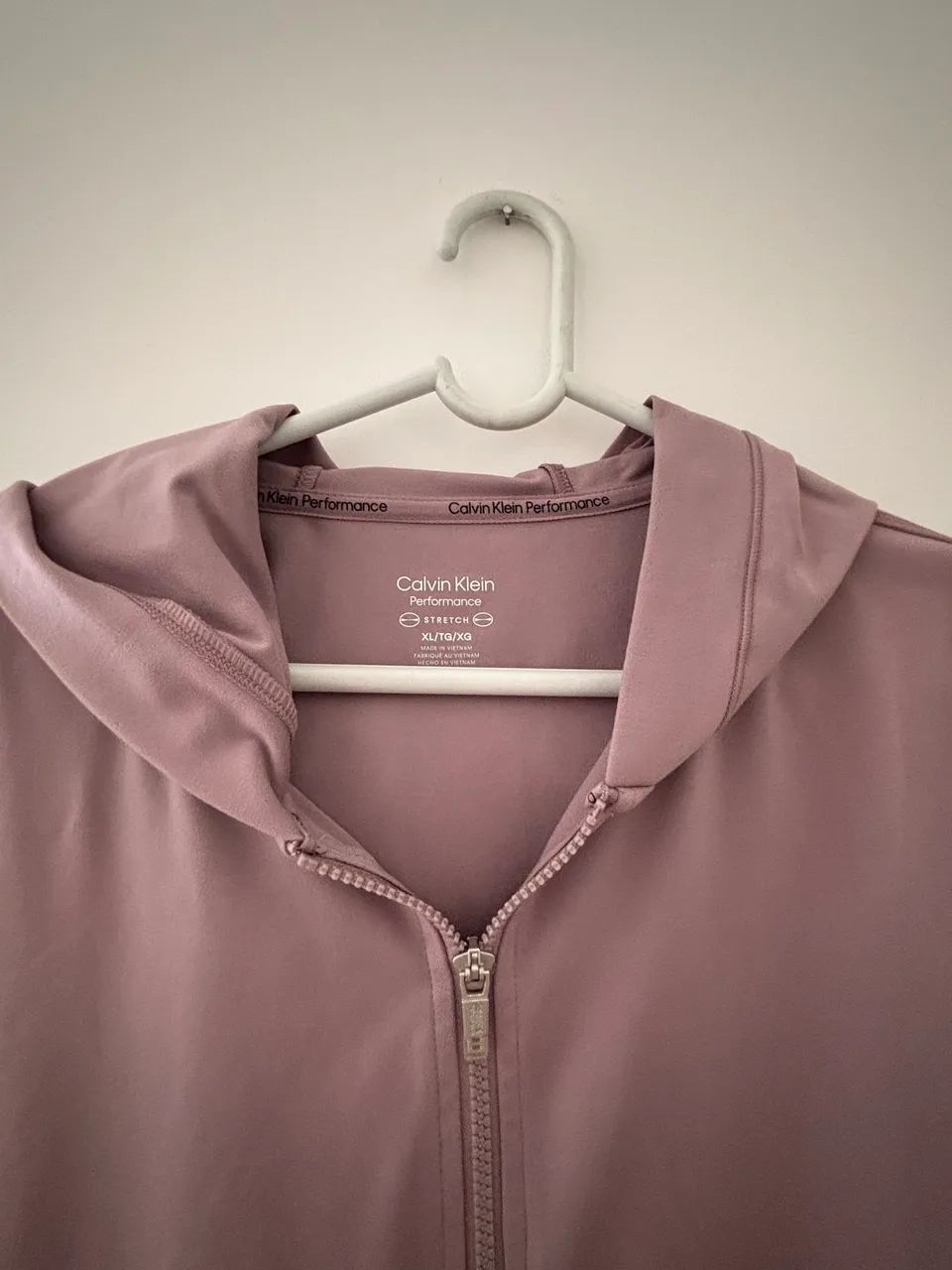 Jaqueta calvin Klein performance stretch xl importada  - Foto 4