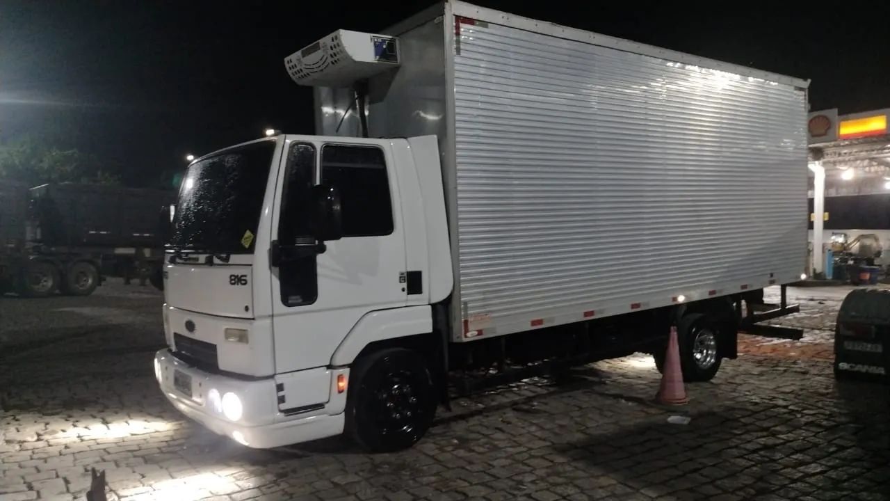 Cargo 816 - Foto 2