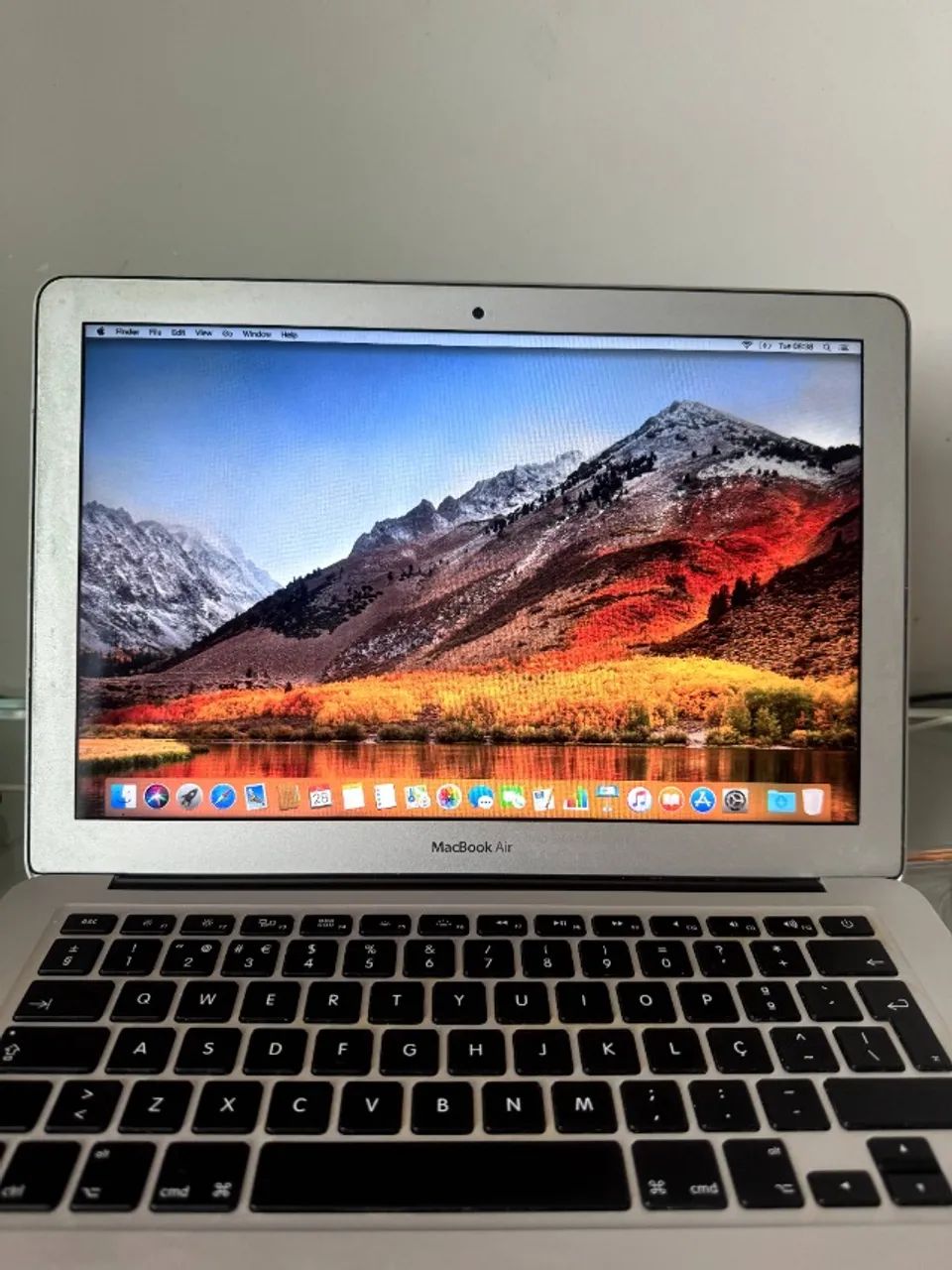 MACBOOK AIR 2017 13 POLEGADAS 8 GB + CARREGADOR ORIGINAL APPLE