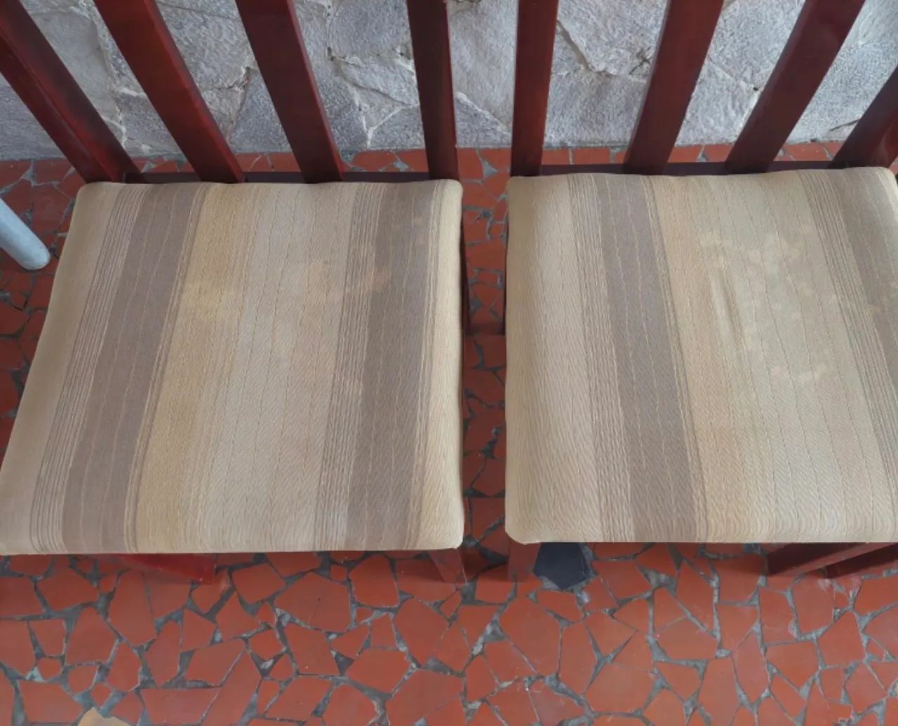 Conjunto com 4 cadeiras - Foto 2
