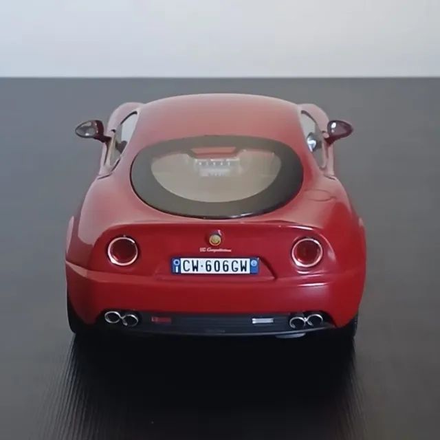 miniatura - alfa romeo 8C - escala 1/24 - motorama - importada - original - Foto 4