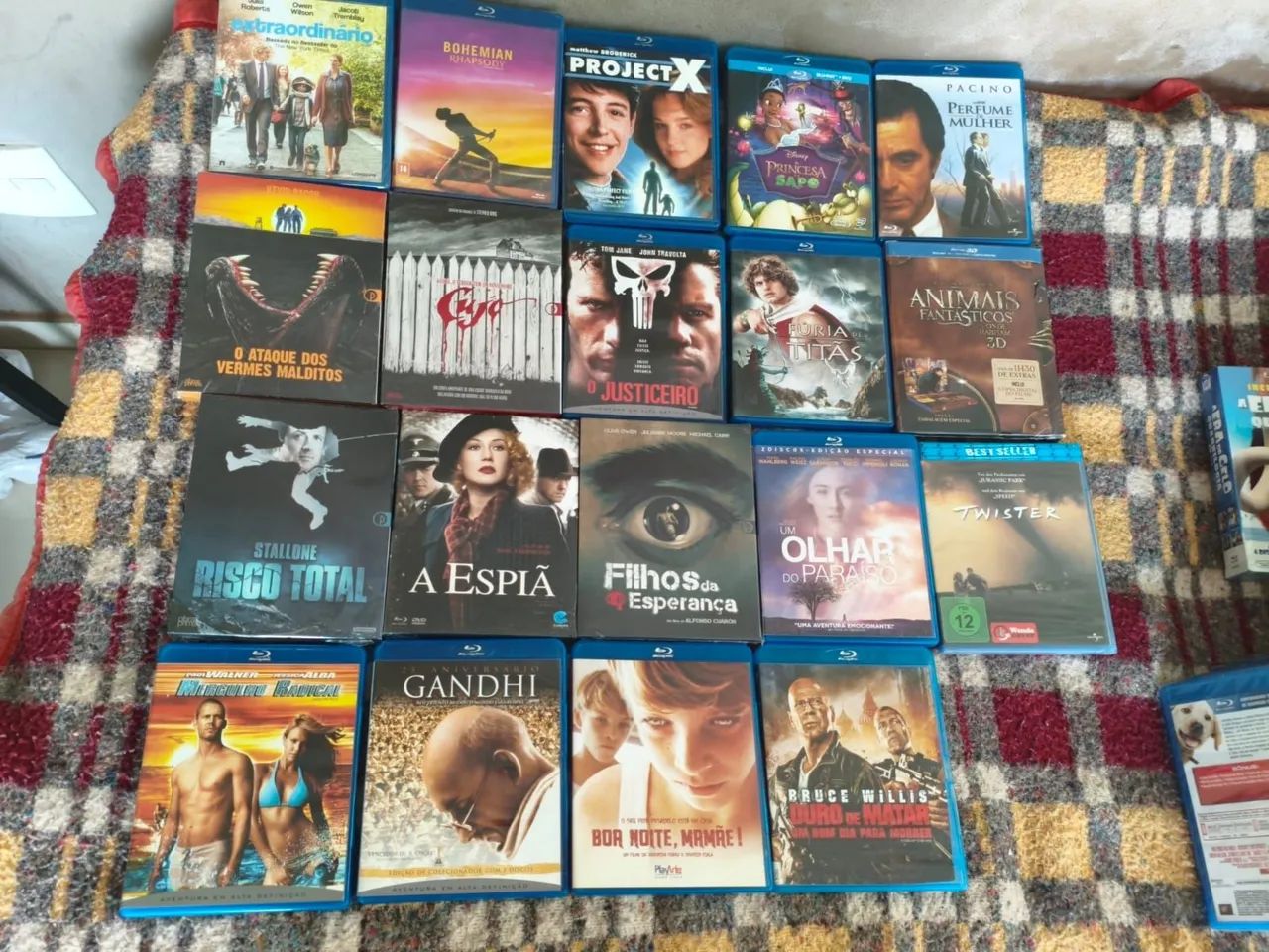 Lote 78 filmes em blu-ray - Foto 4