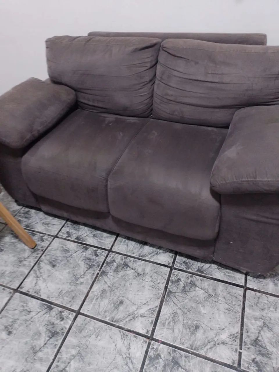 Vende-se dois sofás por 300 - Foto 2