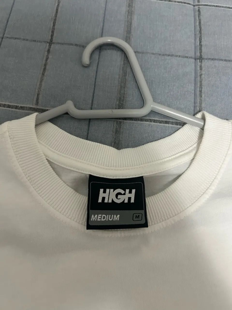     Camiseta: HIGH Zipper Tee - White. - Foto 2