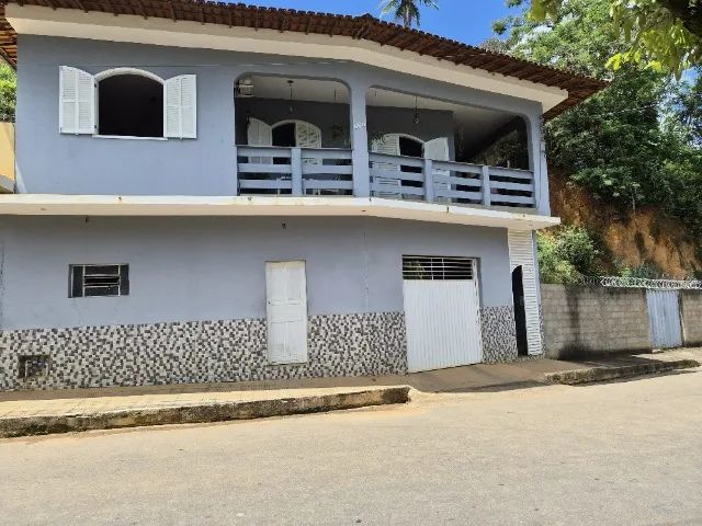 Casa com lojão em Astolfo Dutra - Minas