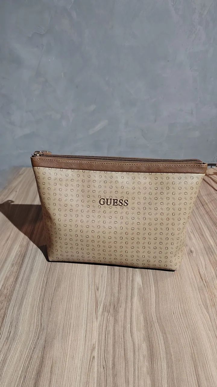 Nécessaire Guess
