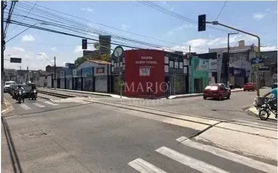 Loja para alugar no Centro de Maceió-Estacionamento para clientes.