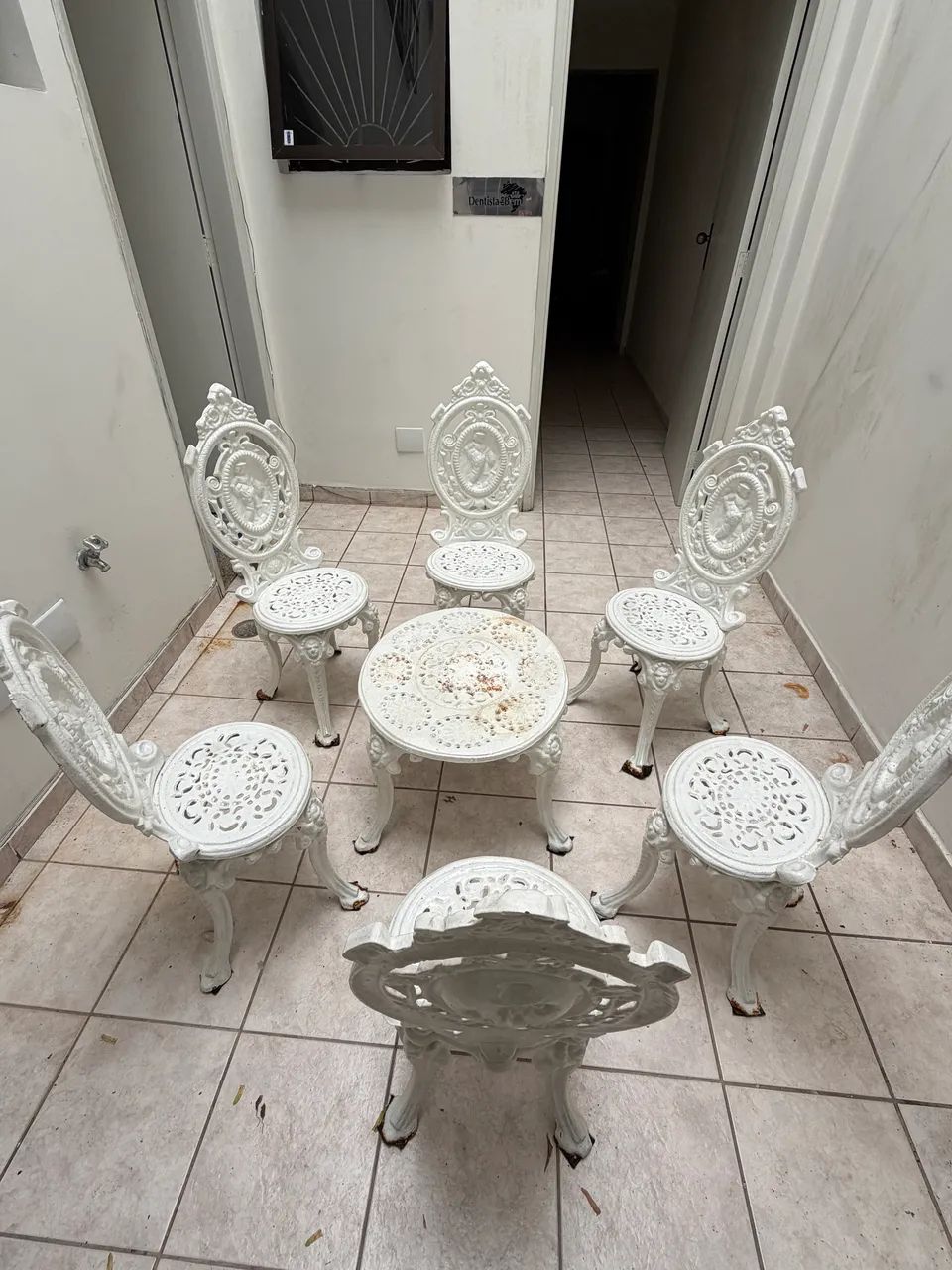 Conjunto Fundido Jardim com mesa e 6 cadeiras de ferro  - Foto 2