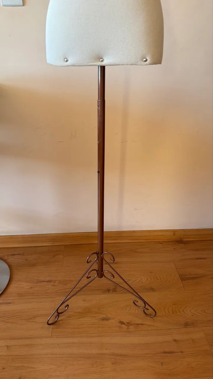 Manequim Busto Com Pedestal  - Foto 2