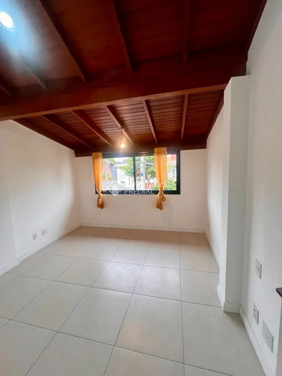 Casa com quatro dormitórios sendo duas suítes na lagoa. - Foto 5