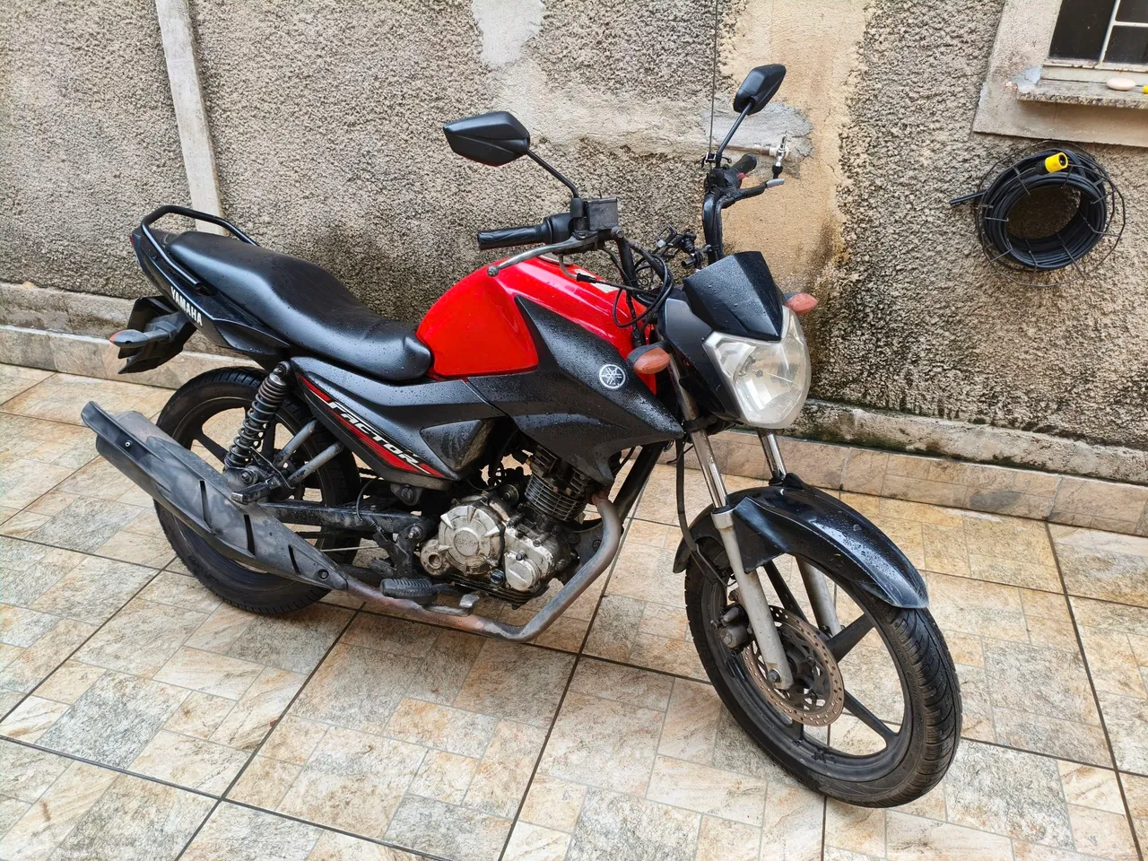 今週の値下げFACTOR モデル　ONE 54(2017-2018年代) Motos Yamaha Factor 2017 no Rio de Janeiro