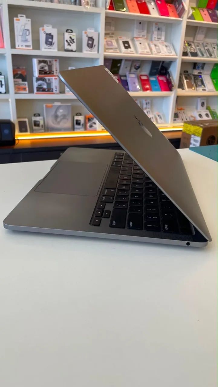 MACBOOK M1 PRO 2020 13P 256GB SSD/ 8 RAM GRAFITE 96W - Notebooks