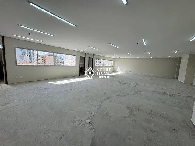 ANDAR CORRIDO 220 M2 NO CENTRO / LOURDES - Foto 2
