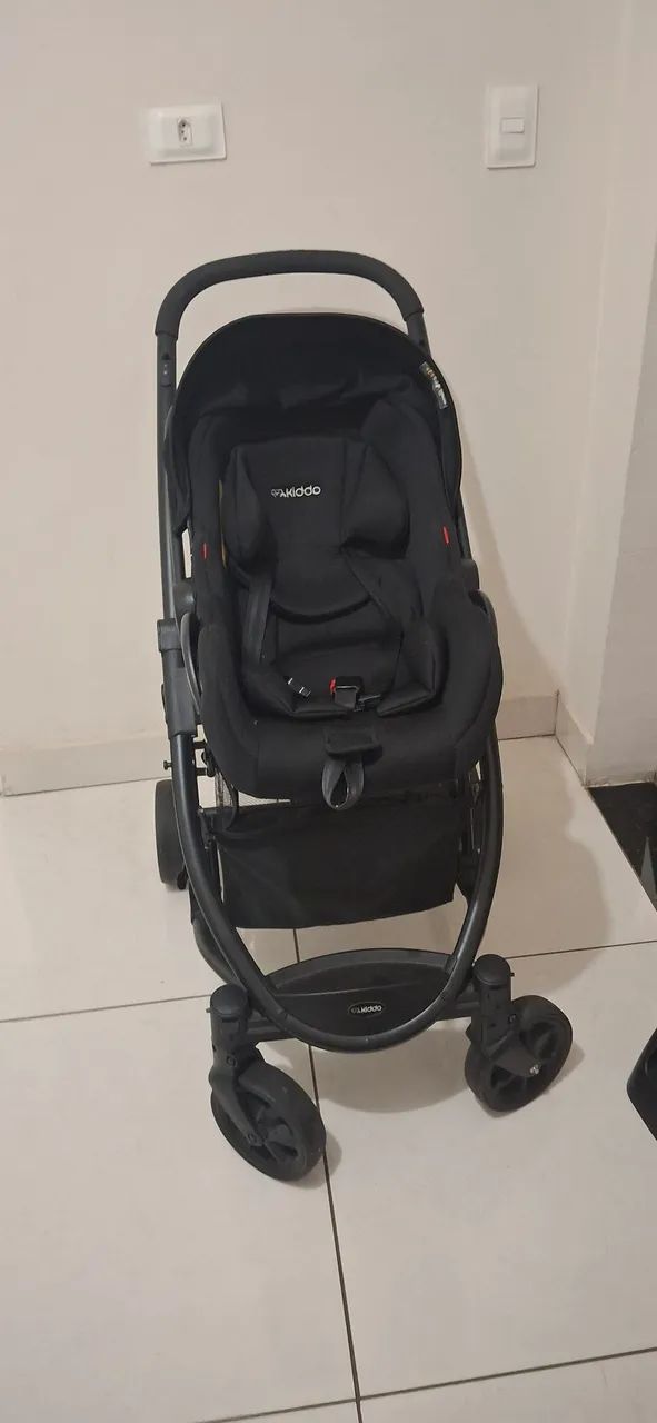 Carrinho de bebê kiddo com bebê conforto e base - Foto 4