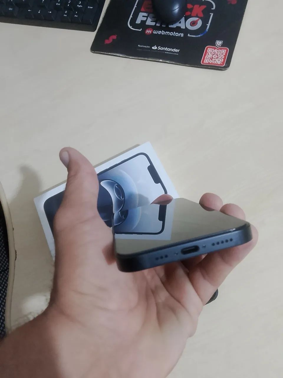 Iphone 16e 256GB  - Foto 5