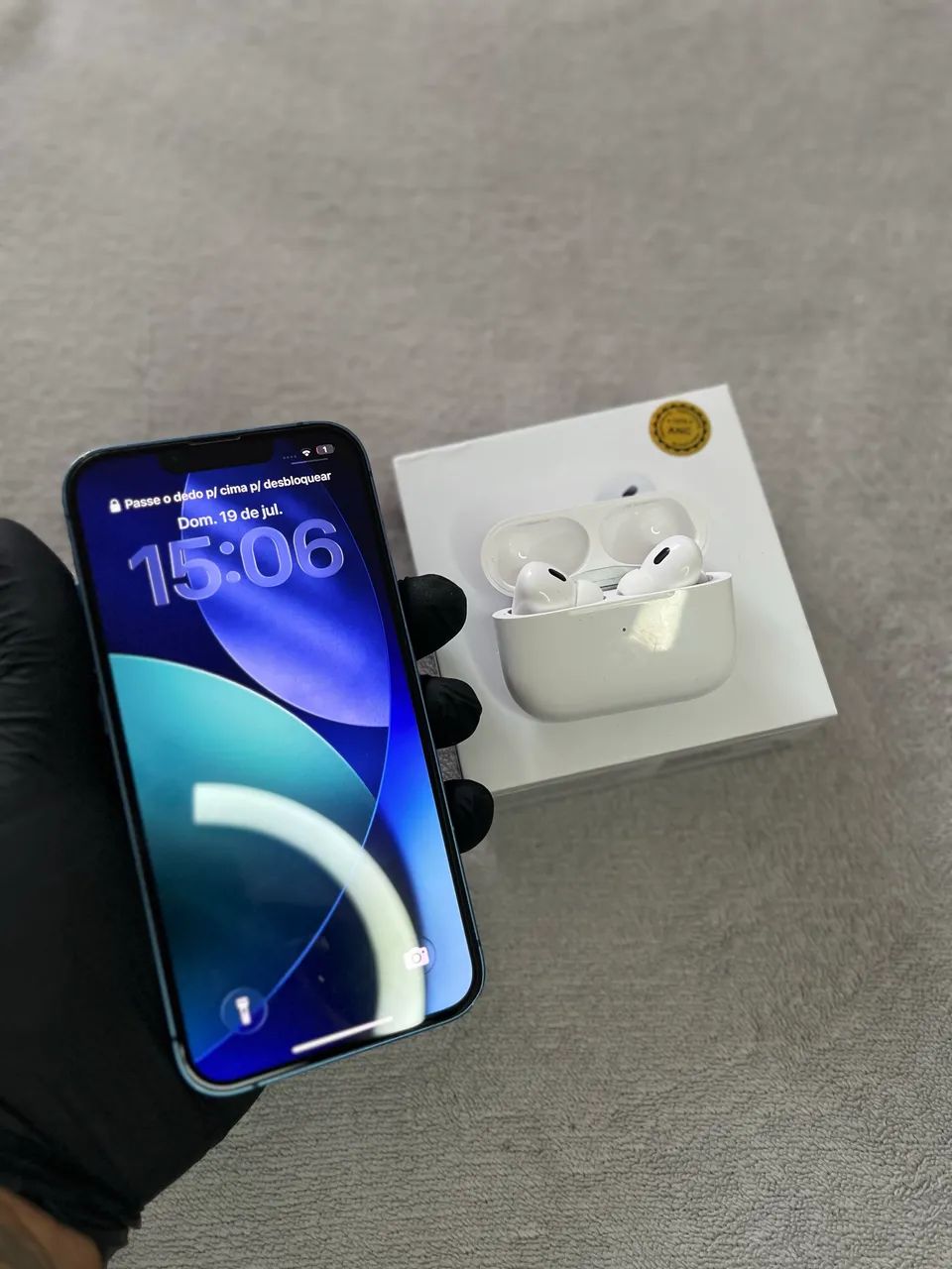 iPhone 13 + fone premium