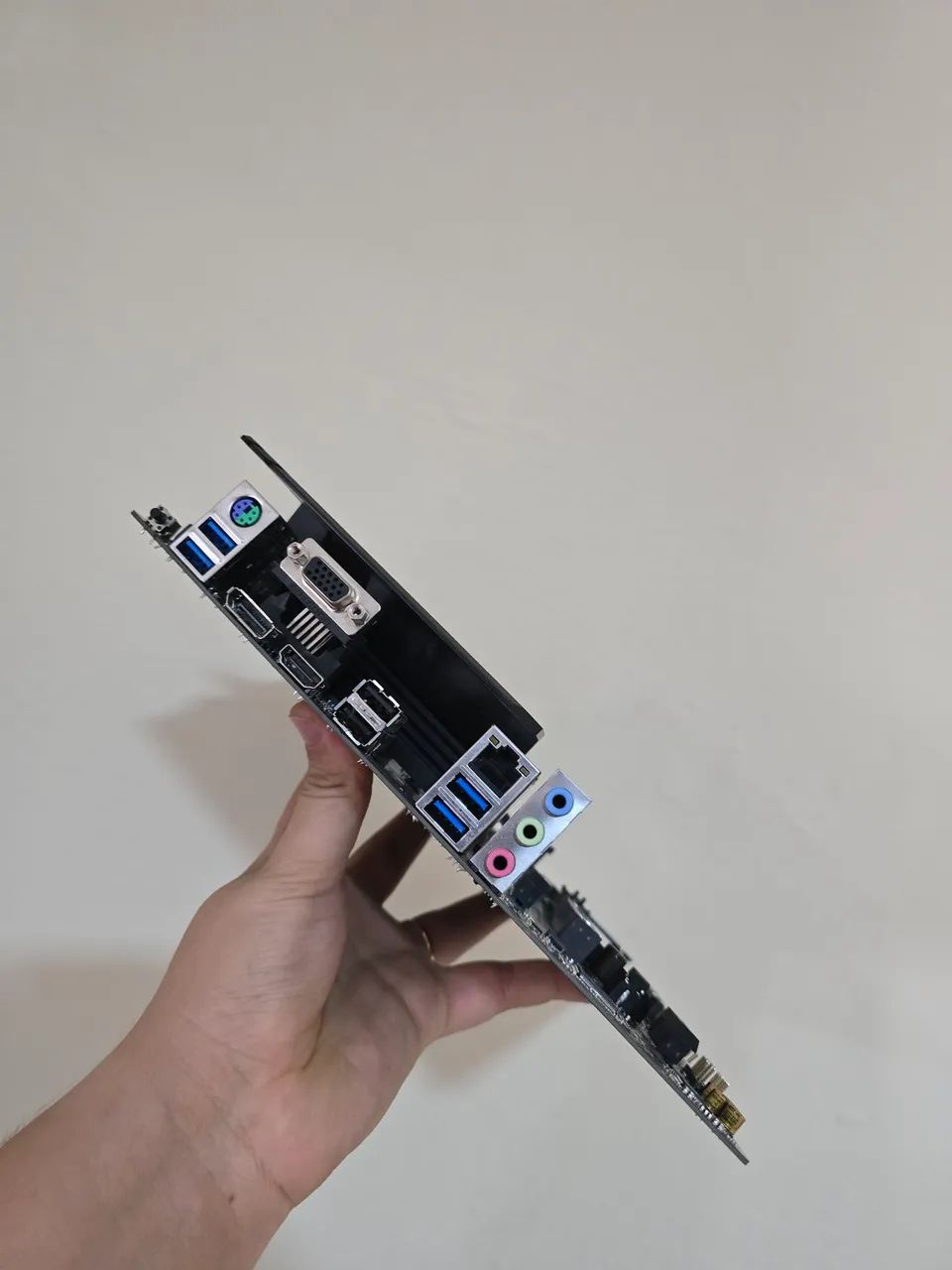 Placa mãe A520M TUF GAMING PLUS - Foto 3