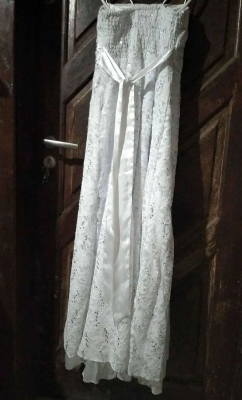 Vestido branco de festa 