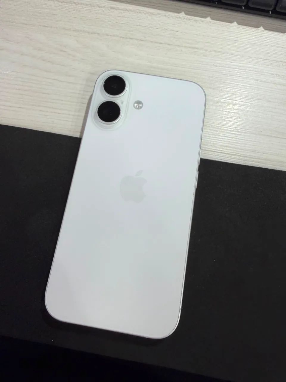 IPHONE 16 256GB SEMINOVO BRANCO - Celulares e Smartphones