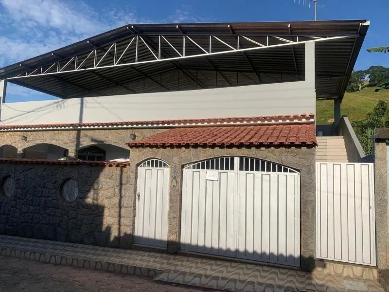 Casa - Mercês MG