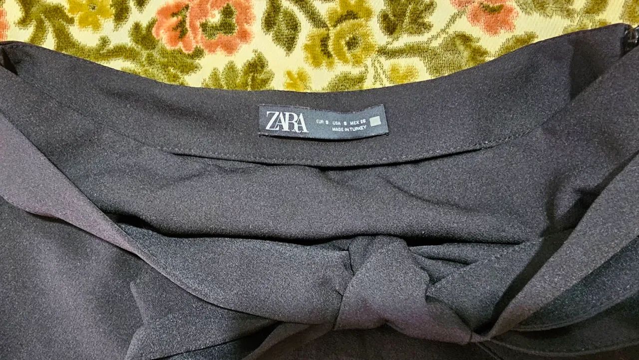 Saia zara/shorts preta P/m - Foto 3