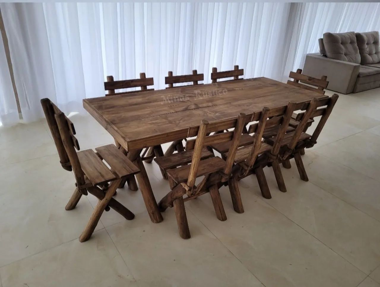 Mesa Rústica com 8 cadeiras