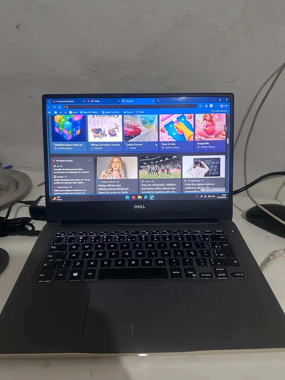 Dell Inspiron 7472