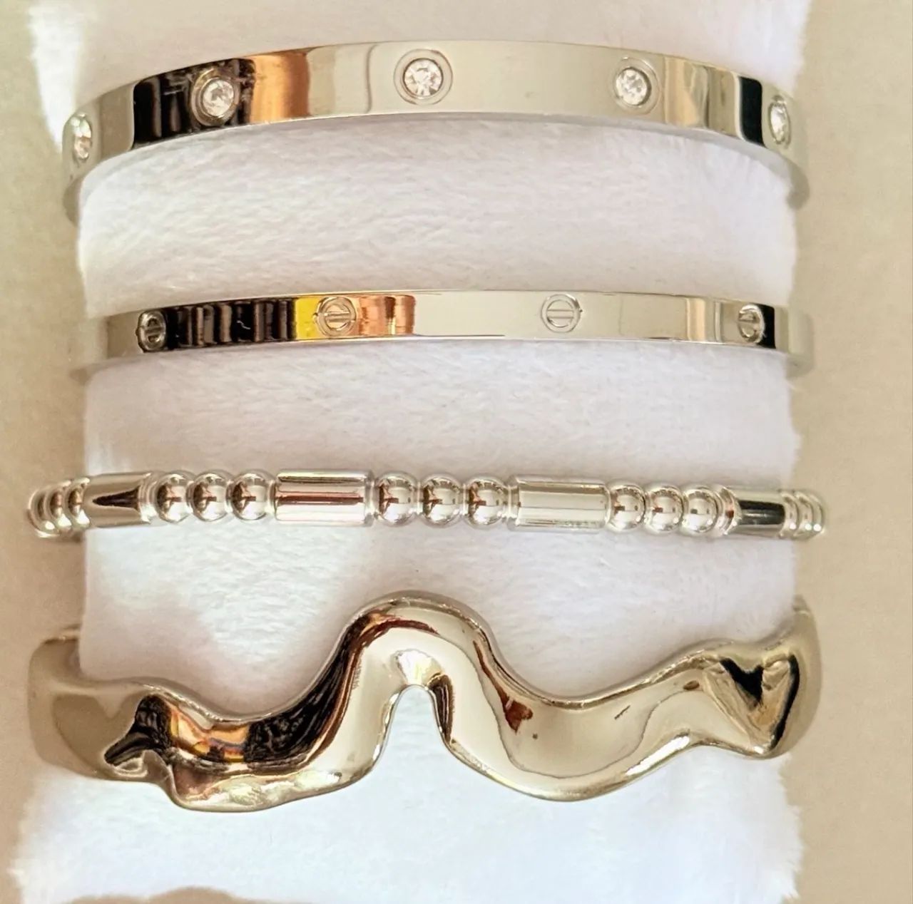 Braceletes em aço inoxidável premium - Foto 2