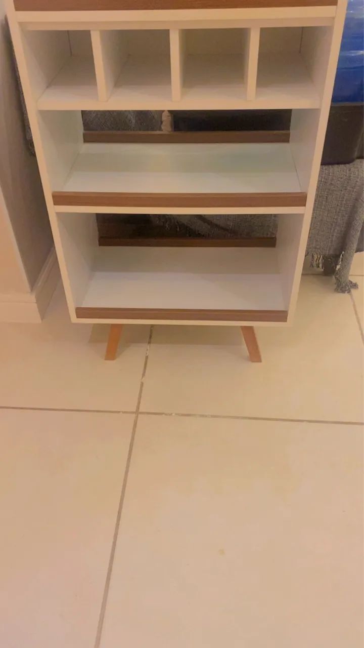 Móvel Adega