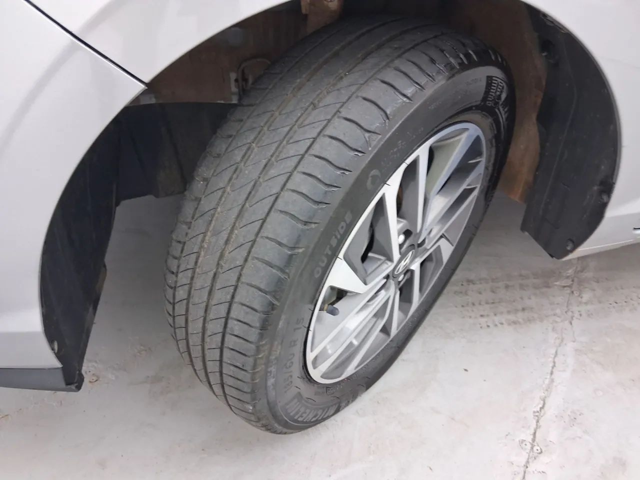 Hyundai HB20 Limited 1.0 Flex 12V Mec., foto 11 de 17