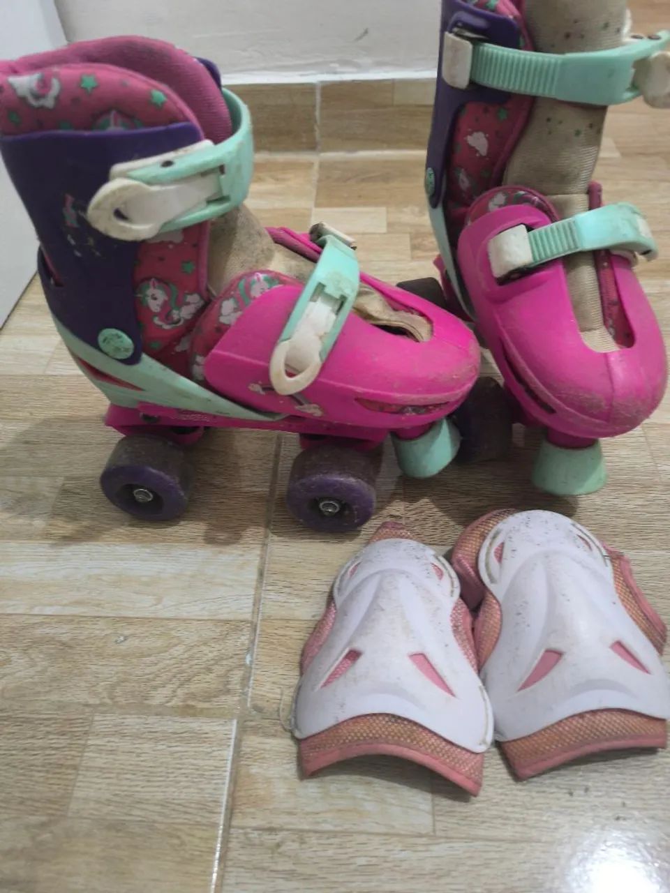 Patins infantil feminino 4 rodas clássico números 30 ao 34 - Foto 3