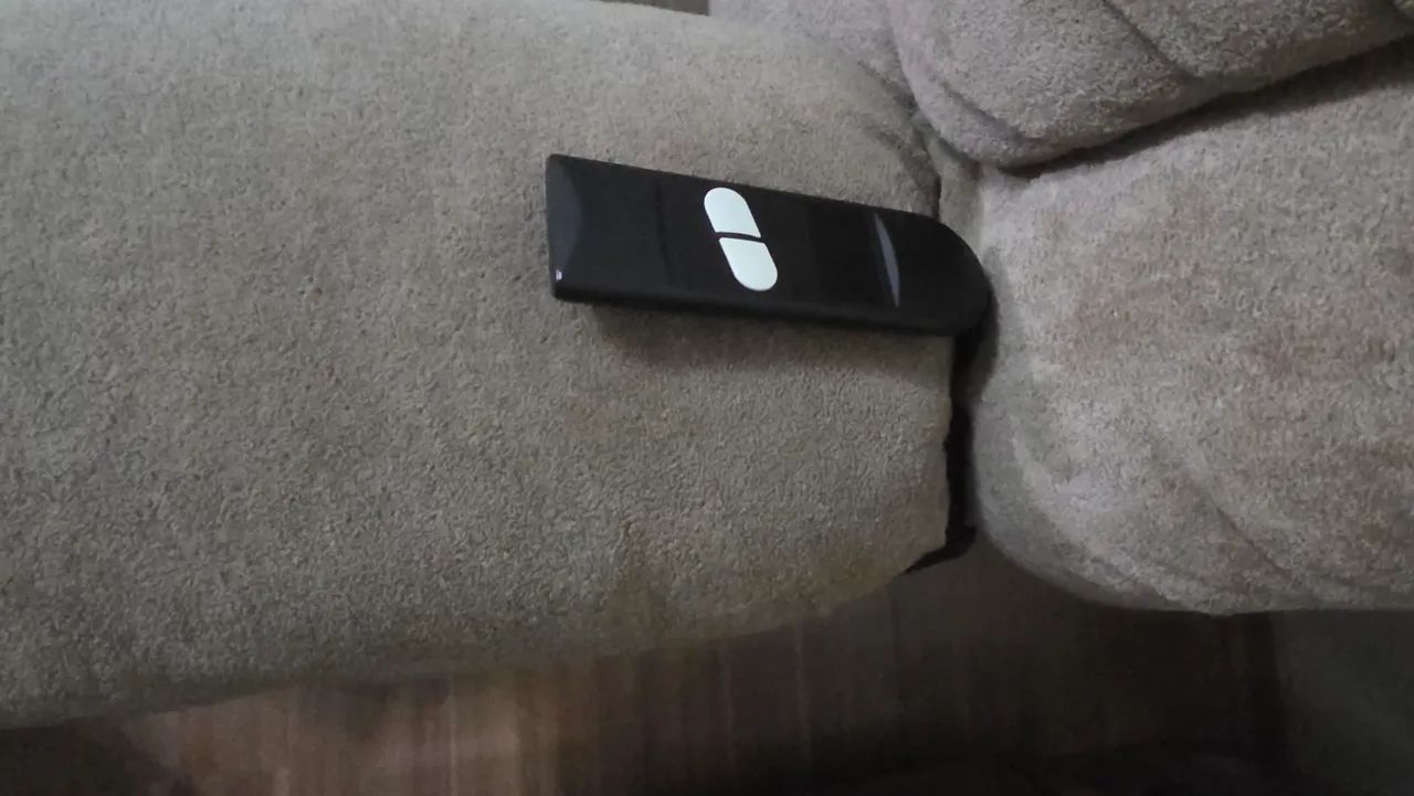Sofá retrátil com controle remoto USADO  - Foto 3