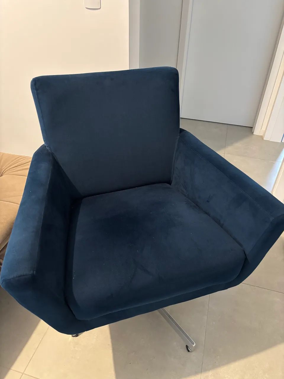 Poltrona azul veludo