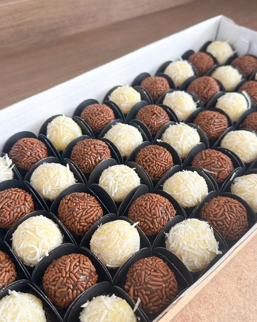 Brigadeiros de festa sob encomenda a partir de R$ 90 - Foto 2