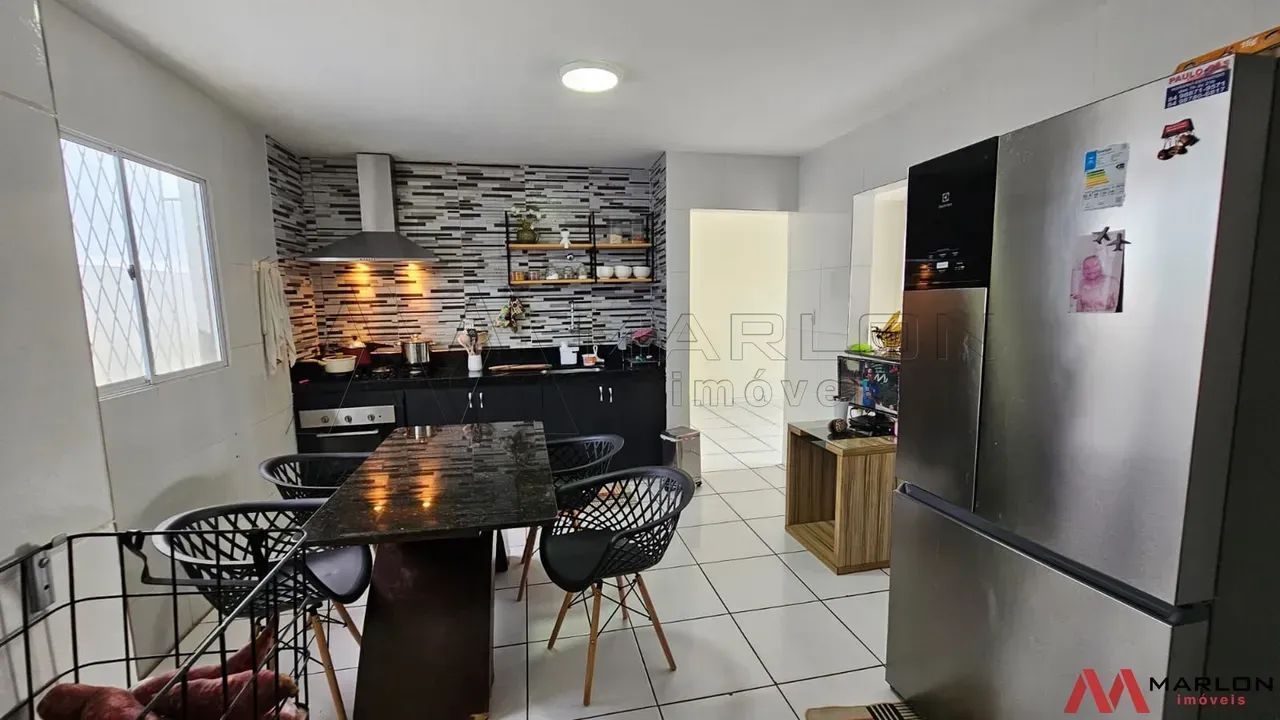 Casa em Lagoa Nova, 6 suítes, próximo ao Fórum, 410m². - Foto 3
