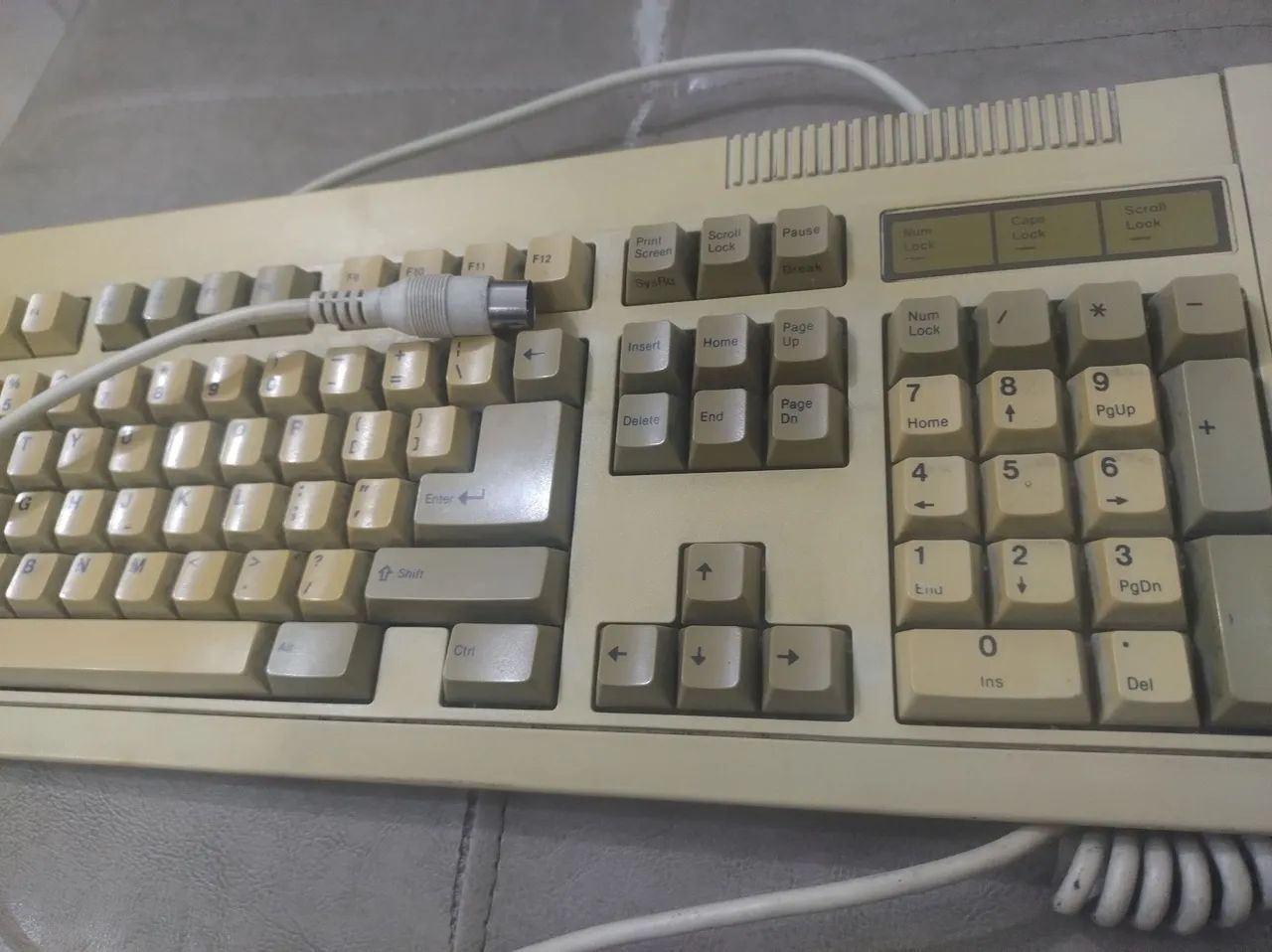 Teclado Dim AT/XT funcionando - algumas teclas com falha 
