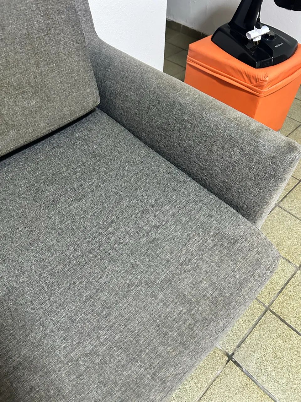 Sofá 2 lugares cinza - R$250,00 - Foto 3