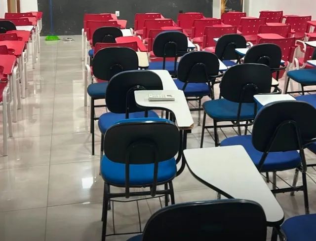 CADEIRAS ESCOLARES