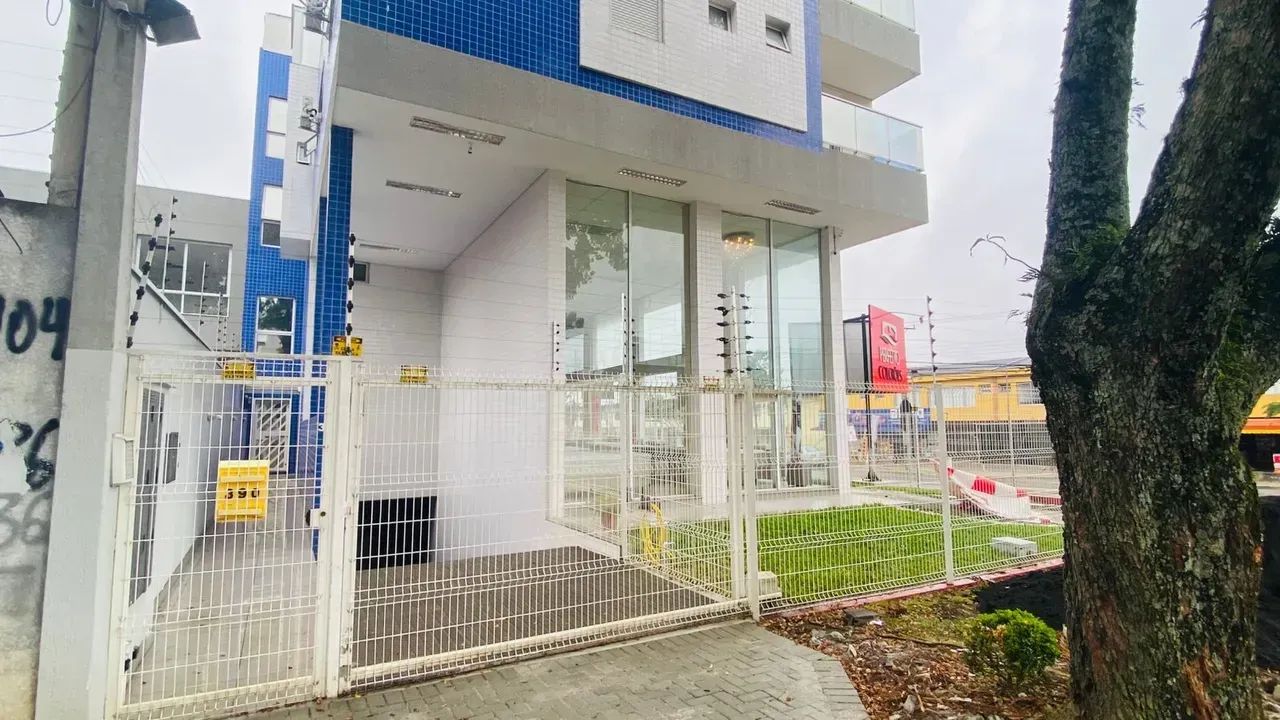Loja, para locação no Bacacheri, com 300,00m² - Foto 4