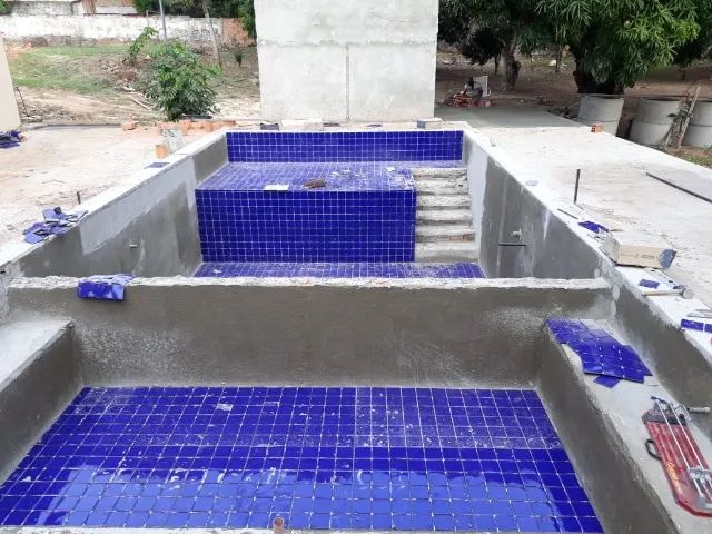 construção e reforma de piscinas - Foto 2
