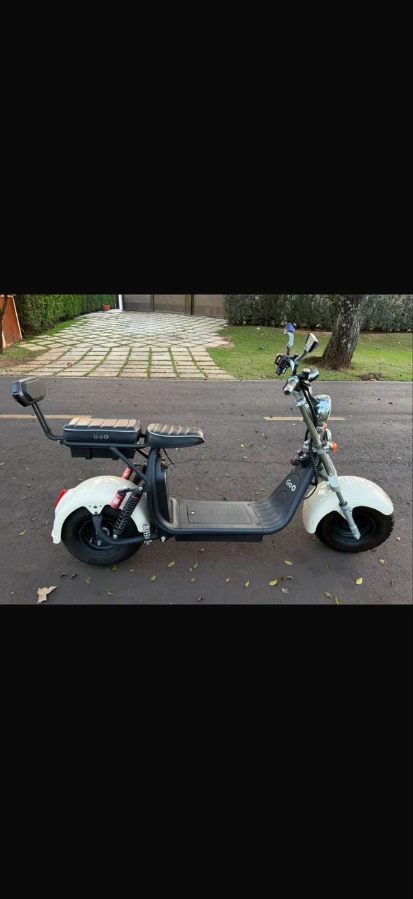 Scooter Elétrica  Marca GOO 2000watts