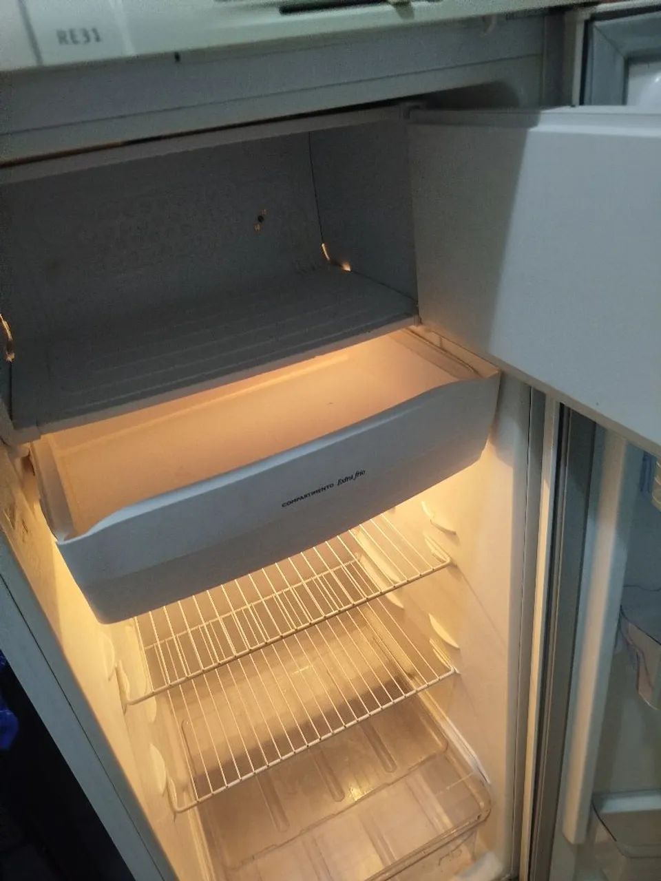 Vendo geladeira  - Foto 4