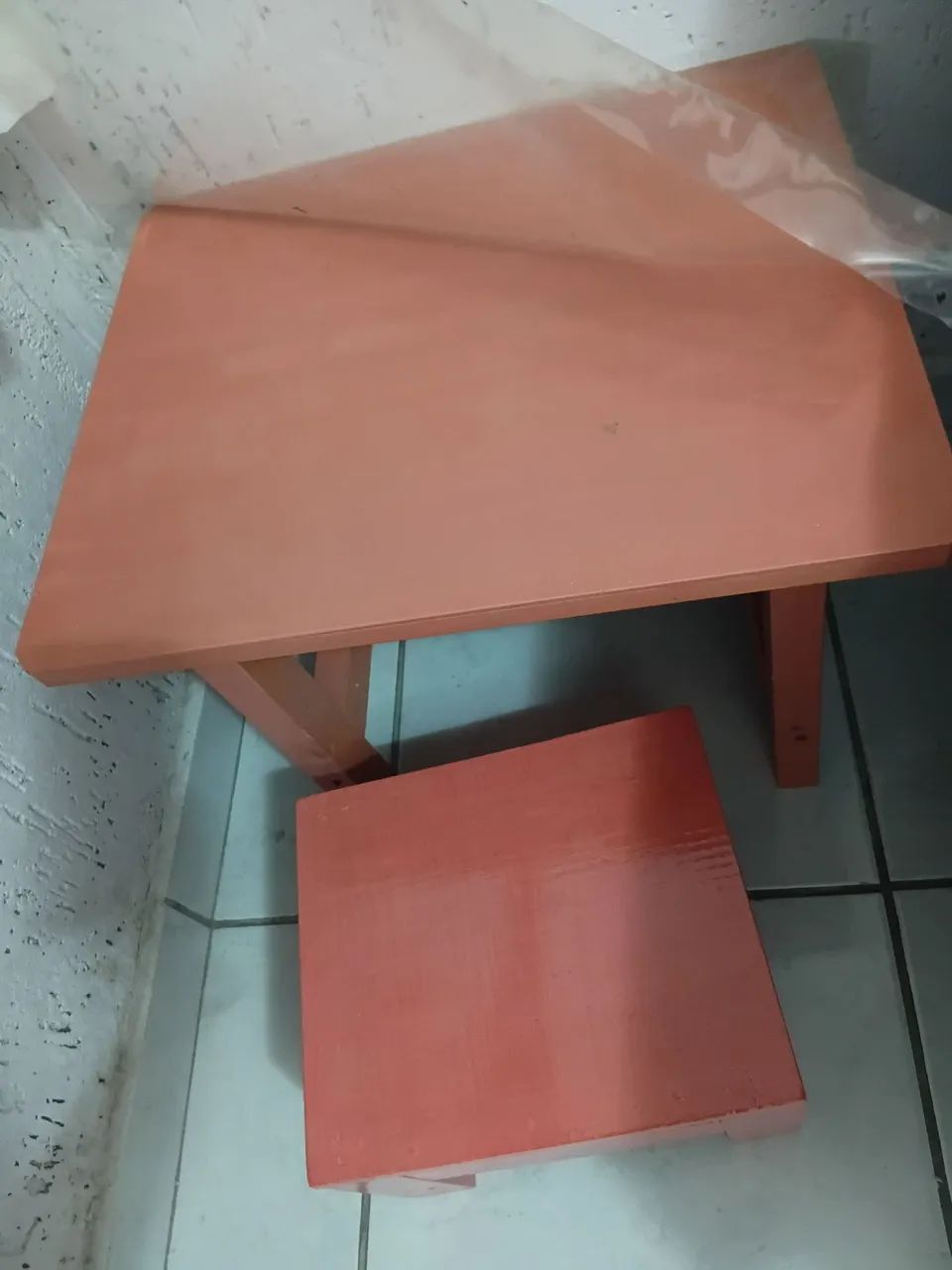 Mesa e banquinho infantil Rosa