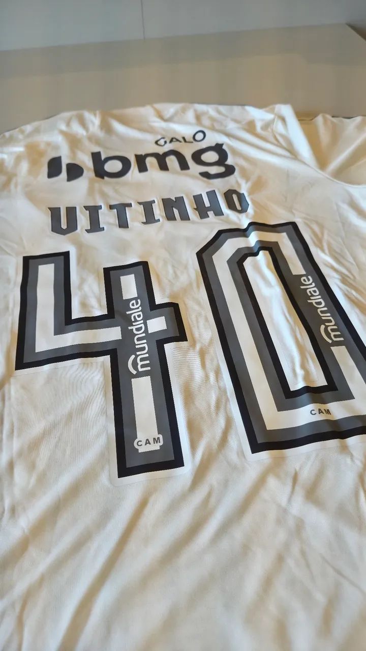 Camisa Oficial Atlético Mineiro - Modelo 3 , atleta Vitinho - Patch Série A 2024 - Foto 3